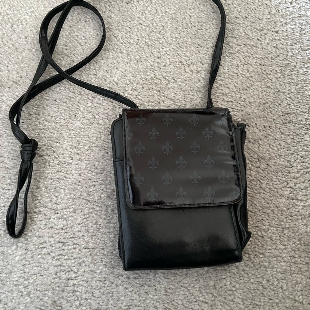 Mundi Black Patterned Phone Case